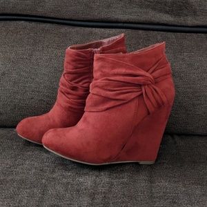 Charlotte Russe burnt orange wedge bootie sz 6